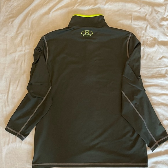 Under Armour 1/4 Zip Pullover - Picture 6 of 8